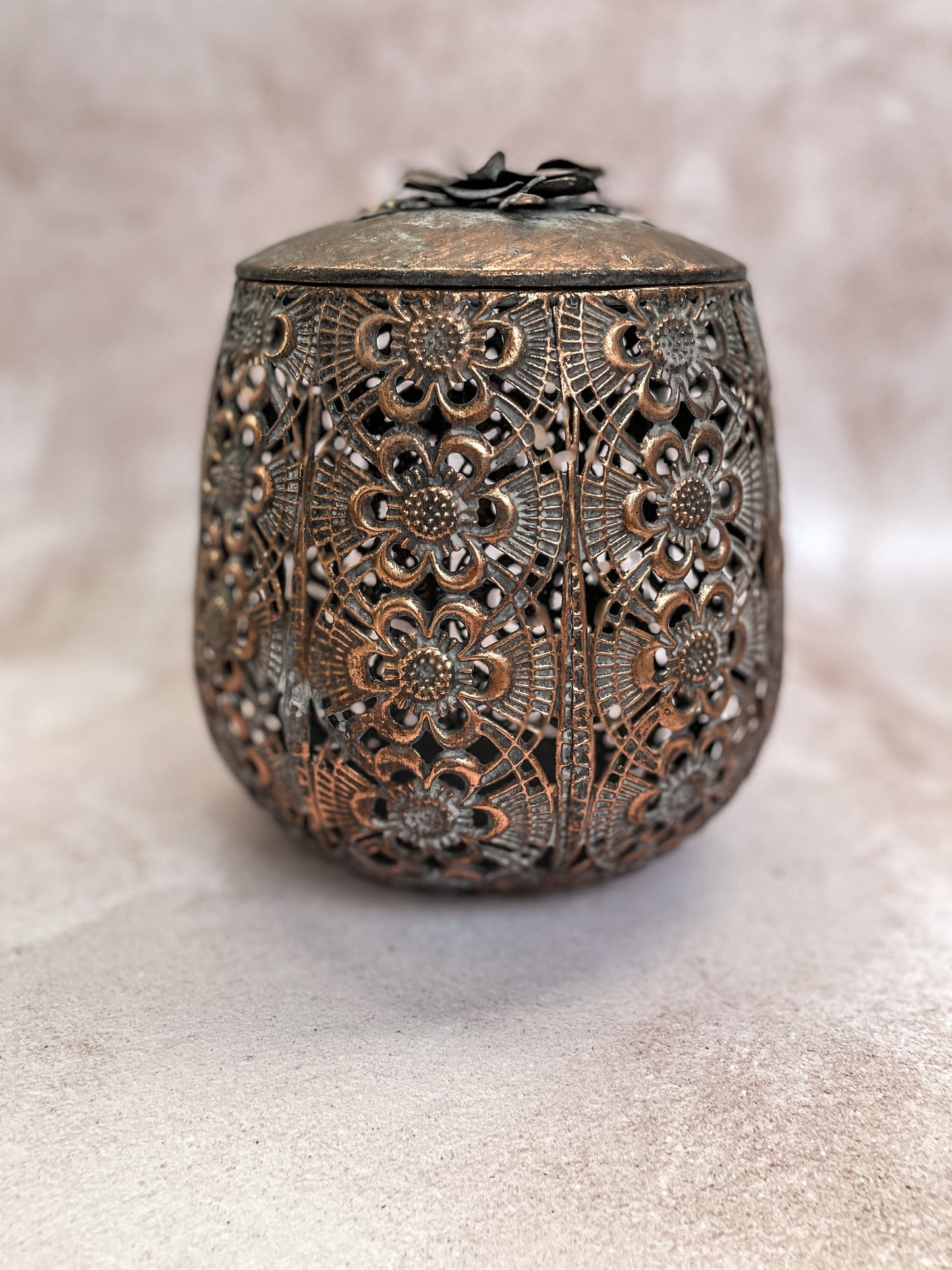 CHLOE TRINKET WITH LID