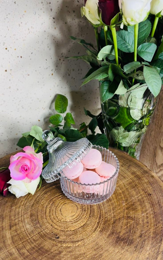 THE UMAMI MACARONS & TRINKET