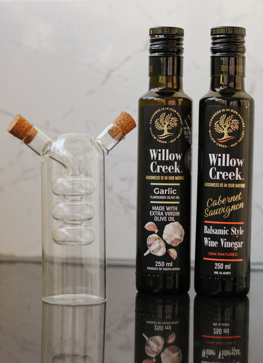 The Willow Oil and Vinegar Set