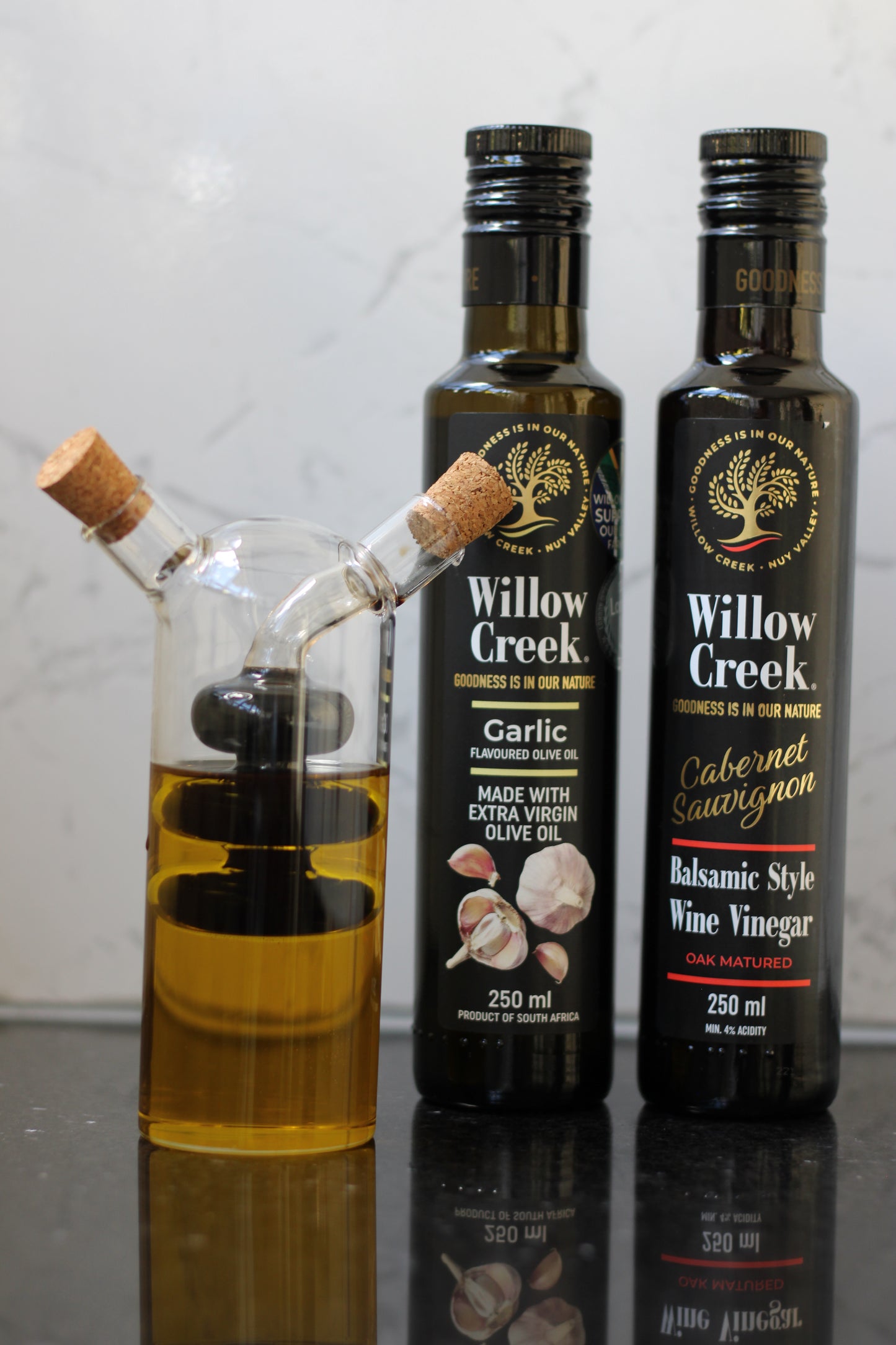 The Willow Oil and Vinegar Set